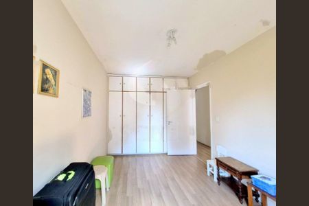 Apartamento à venda com 74m², 2 quartos e 1 vaga