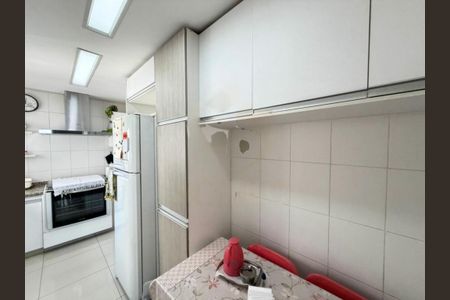 Apartamento à venda com 127m², 4 quartos e 3 vagas