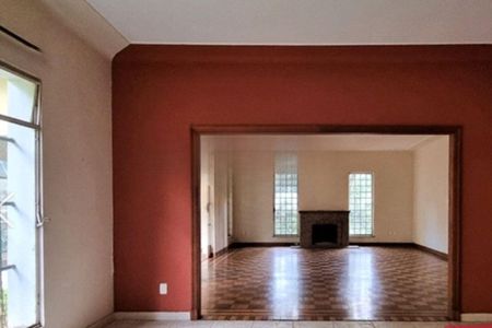 Casa à venda com 401m², 4 quartos e 6 vagas