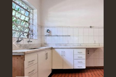 Casa à venda com 401m², 4 quartos e 6 vagas