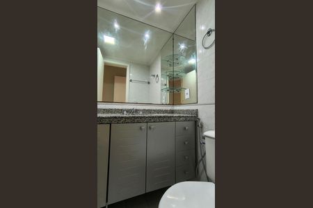 Apartamento para alugar com 103m², 3 quartos e 2 vagas Apartamento para alugar com 103m², 3 quartos e 2 vagasBanheiro da Suíte