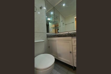 Apartamento para alugar com 103m², 3 quartos e 2 vagas Apartamento para alugar com 103m², 3 quartos e 2 vagasBanheiro Social