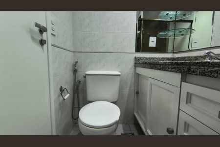 Apartamento para alugar com 103m², 3 quartos e 2 vagas Apartamento para alugar com 103m², 3 quartos e 2 vagasBanheiro Social