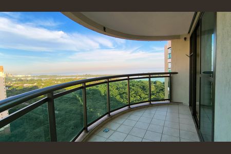 Varanda  de apartamento para alugar com 3 quartos, 103m² em Barra da Tijuca, Rio de Janeiro