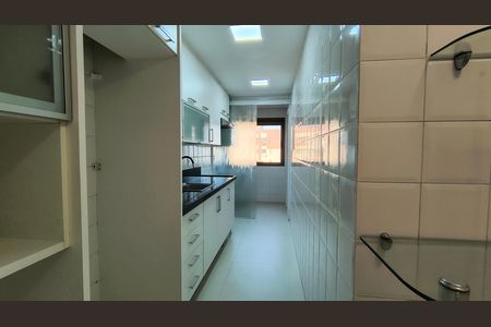 Apartamento para alugar com 103m², 3 quartos e 2 vagas Apartamento para alugar com 103m², 3 quartos e 2 vagasCozinha e Área de Serviço