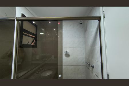 Apartamento para alugar com 103m², 3 quartos e 2 vagas Apartamento para alugar com 103m², 3 quartos e 2 vagasBanheiro Social