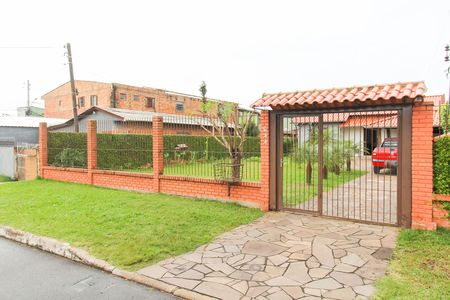 Casa à venda com 80m², 2 quartos e 1 vaga Casa à venda com 80m², 2 quartos e 1 vagaFachada