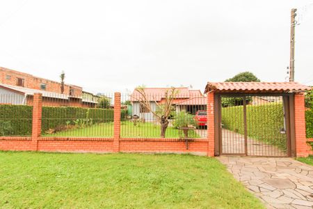 Casa à venda com 80m², 2 quartos e 1 vaga Casa à venda com 80m², 2 quartos e 1 vagaFachada