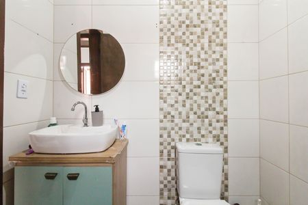 Casa à venda com 80m², 2 quartos e 1 vaga Casa à venda com 80m², 2 quartos e 1 vagaBanheiro