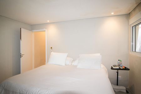 Casa à venda com 138m², 2 quartos e 2 vagas Casa à venda com 138m², 2 quartos e 2 vagasSuíte