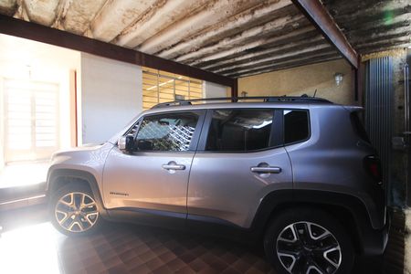 Garagem de casa à venda com 2 quartos, 138m² em Indianópolis, São Paulo