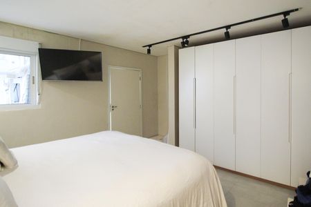 Casa à venda com 138m², 2 quartos e 2 vagas Casa à venda com 138m², 2 quartos e 2 vagasSuíte