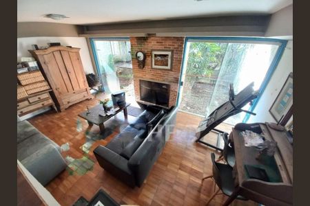 Casa à venda com 157m², 3 quartos e 2 vagas
