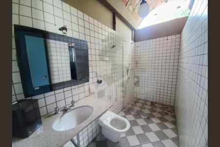 Casa à venda com 157m², 3 quartos e 2 vagas