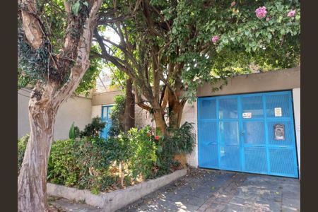 Casa à venda com 157m², 3 quartos e 2 vagas