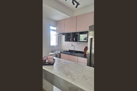 Cozinha de apartamento para alugar com 1 quarto, 53m² em Vila Azevedo, São Paulo