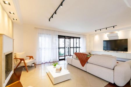 Apartamento à venda com 216m², 4 quartos e 3 vagas