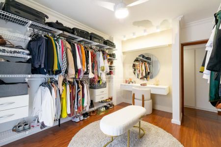 Apartamento à venda com 216m², 4 quartos e 3 vagas