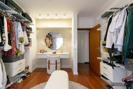 Apartamento à venda com 216m², 4 quartos e 3 vagas