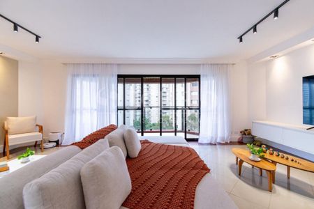 Apartamento à venda com 216m², 4 quartos e 3 vagas