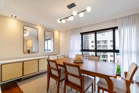 Apartamento à venda com 216m², 4 quartos e 3 vagas