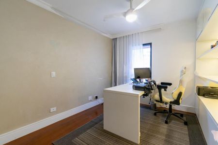 Apartamento à venda com 216m², 4 quartos e 3 vagas