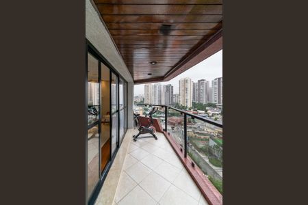 Apartamento à venda com 216m², 4 quartos e 3 vagas