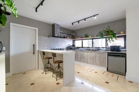 Apartamento à venda com 216m², 4 quartos e 3 vagas