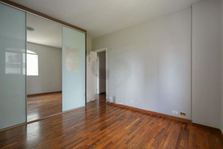 Apartamento à venda com 167m², 4 quartos e 2 vagas