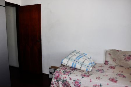 Casa à venda com 126m², 3 quartos e 2 vagas Casa à venda com 126m², 3 quartos e 2 vagasDetalhe - Quarto 02
