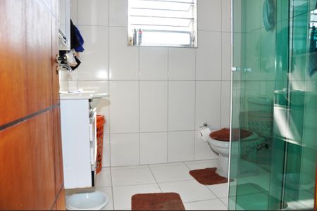 Casa à venda com 126m², 3 quartos e 2 vagas Casa à venda com 126m², 3 quartos e 2 vagasDetalhe - Banheiro Social