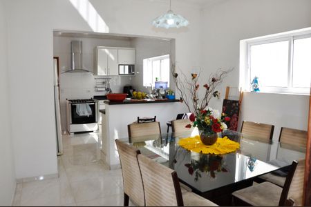 Casa à venda com 126m², 3 quartos e 2 vagas Casa à venda com 126m², 3 quartos e 2 vagasDetalhe - Copa