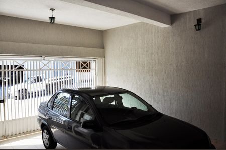 Garagem de casa à venda com 3 quartos, 126m² em Vila Piaui, São Paulo