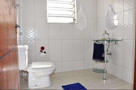 Casa à venda com 126m², 3 quartos e 2 vagas Casa à venda com 126m², 3 quartos e 2 vagasDetalhe - Lavabo