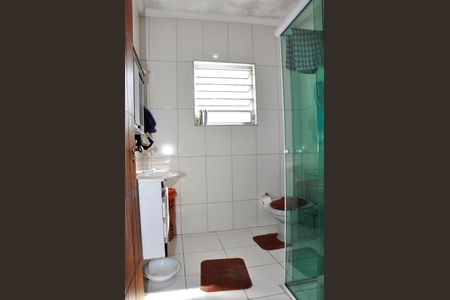 Casa à venda com 126m², 3 quartos e 2 vagas Casa à venda com 126m², 3 quartos e 2 vagasDetalhe - Banheiro Social