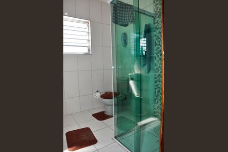 Casa à venda com 126m², 3 quartos e 2 vagas Casa à venda com 126m², 3 quartos e 2 vagasDetalhe - Banheiro Social