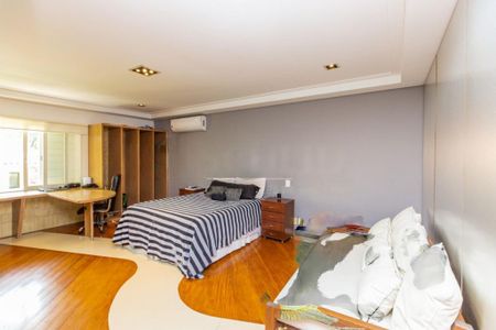 Casa à venda com 874m², 4 quartos e 6 vagas