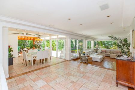 Casa à venda com 4 quartos, 874m² em Fazenda Morumbi, São Paulo