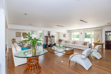 Casa à venda com 4 quartos, 874m² em Fazenda Morumbi, São Paulo
