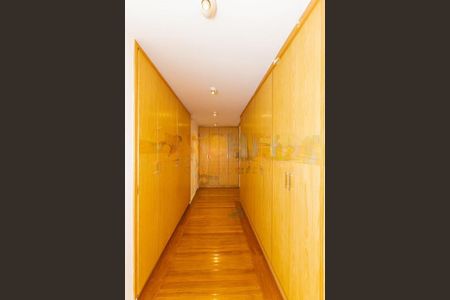 Casa à venda com 874m², 4 quartos e 6 vagas