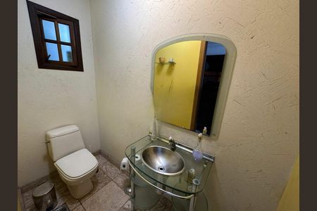 Casa à venda com 249m², 3 quartos e 2 vagas