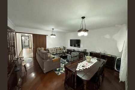 Casa à venda com 3 quartos, 249m² em Vila Campo Grande, São Paulo