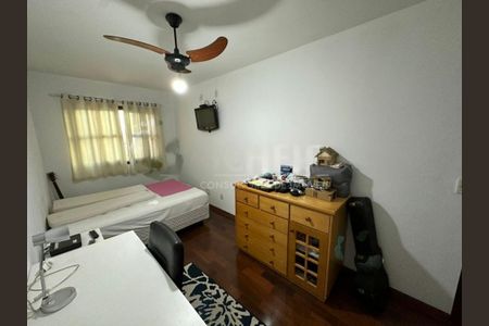 Casa à venda com 249m², 3 quartos e 2 vagas