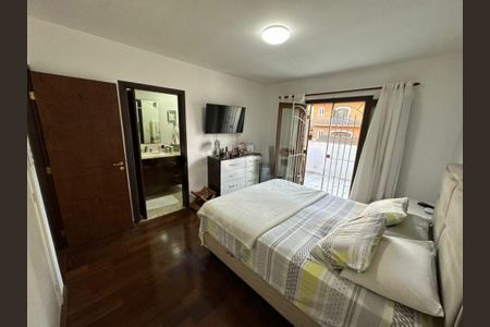 Casa à venda com 249m², 3 quartos e 2 vagas