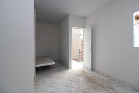 Quarto/Cozinha  de casa para alugar com 1 quarto, 36m² em Jardim Miriam, São Paulo