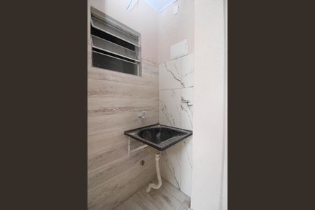 Área de Serviço de casa para alugar com 1 quarto, 36m² em Jardim Miriam, São Paulo