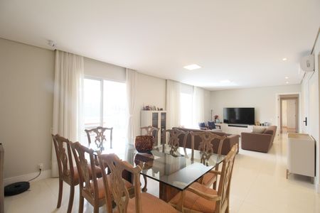 Apartamento à venda com 171m², 4 quartos e 3 vagasSala