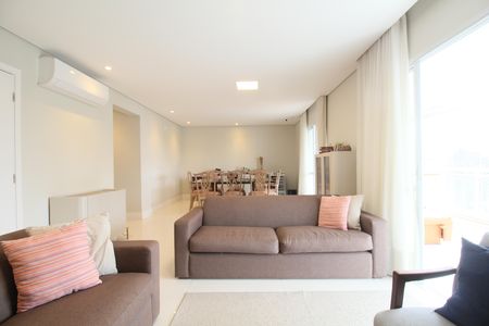 Apartamento à venda com 171m², 4 quartos e 3 vagasSala
