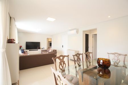 Apartamento à venda com 171m², 4 quartos e 3 vagasSala