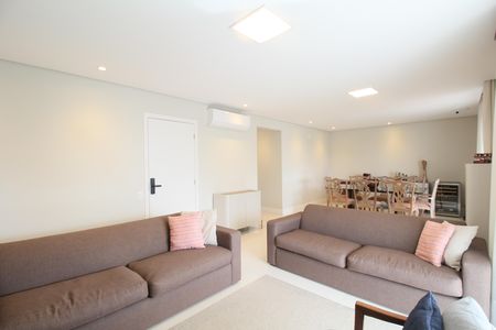 Apartamento à venda com 171m², 4 quartos e 3 vagasSala